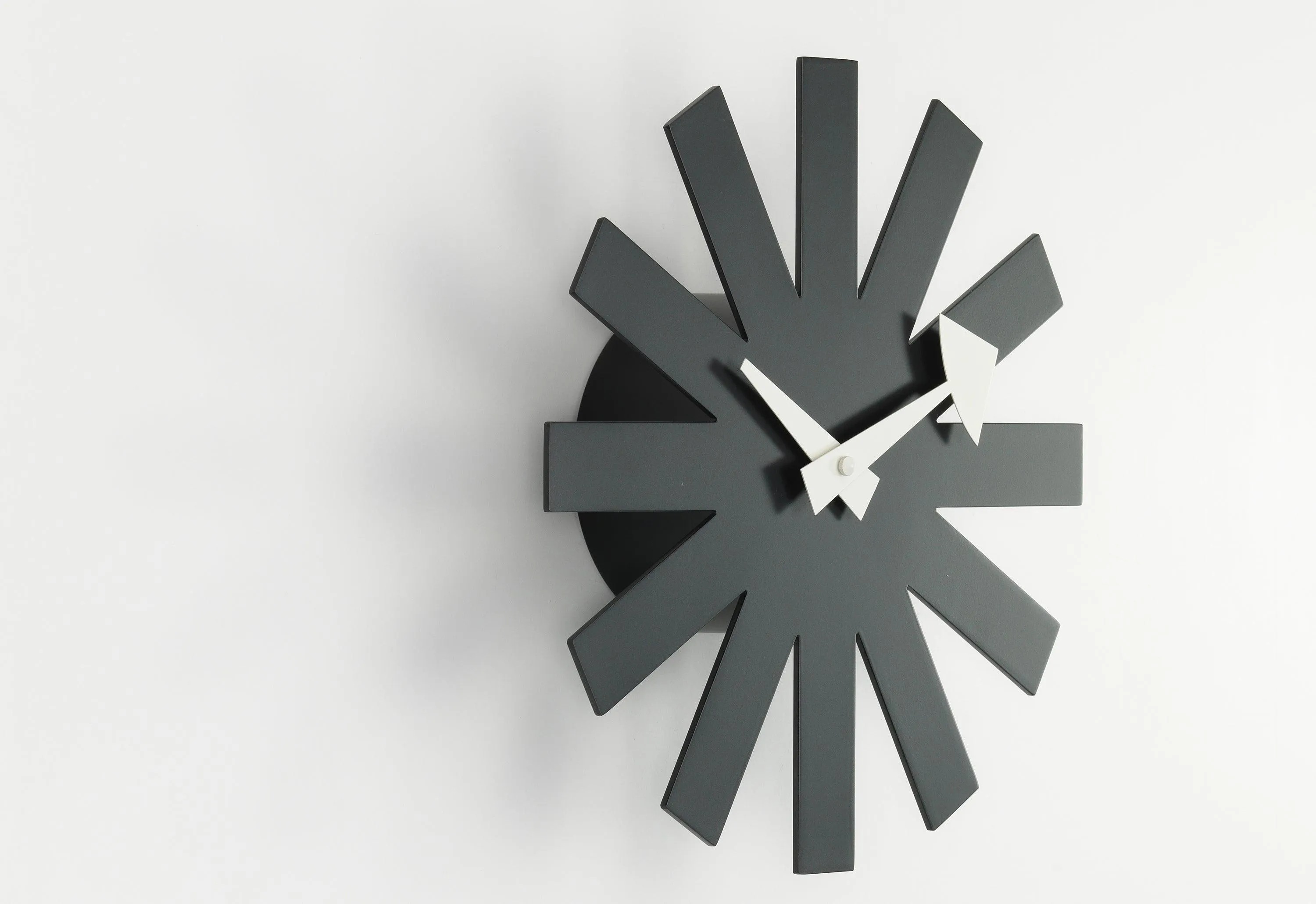Asterisk clock, 1948