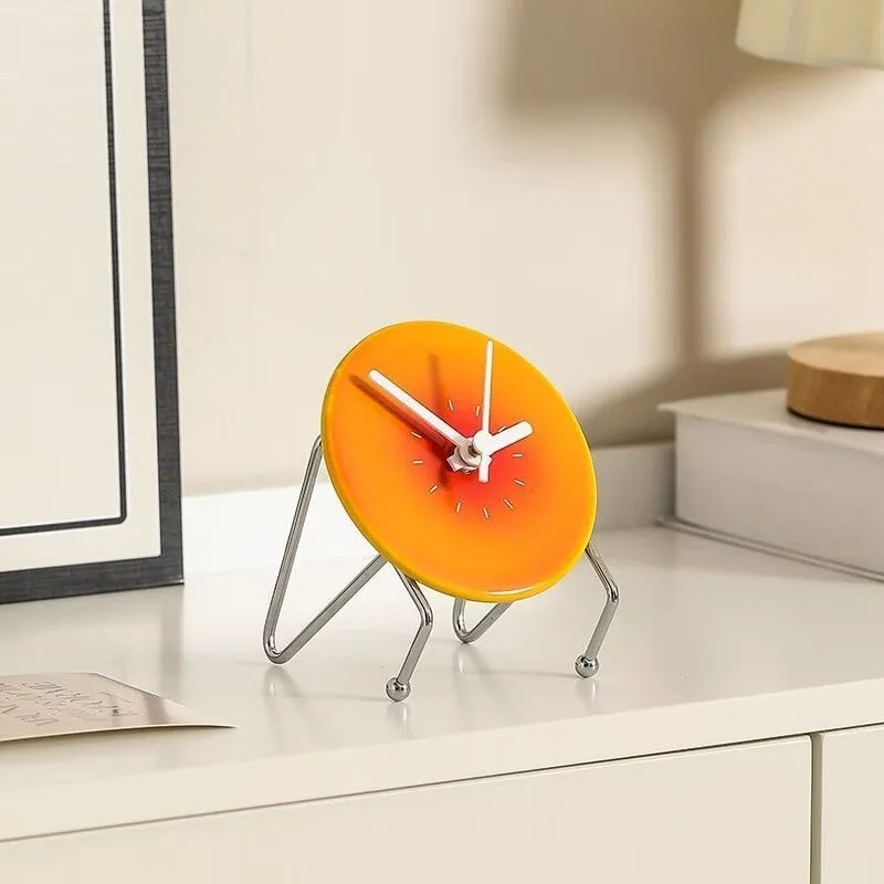 Kawaii Lazy Table Clock